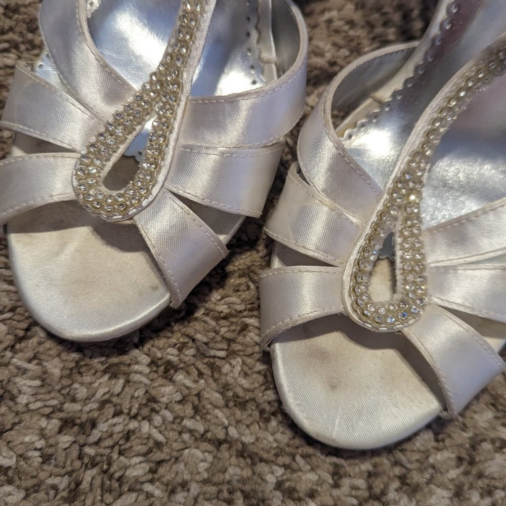 White Rhinestone 4" Wedge Bridal Wedding Shoe Willow Michaelangelo Size … - Picture 2 of 8